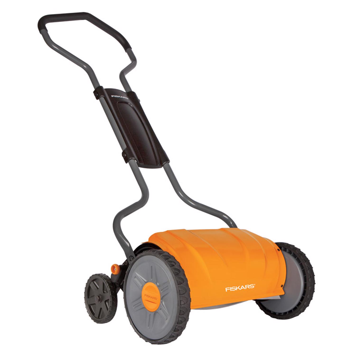 Fiskars StaySharp 17 in. Manual Lawn Mower - Intensery