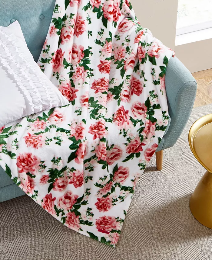 Betsey Johnson Blooming Roses Ultra Soft Plush Throw - Intensery