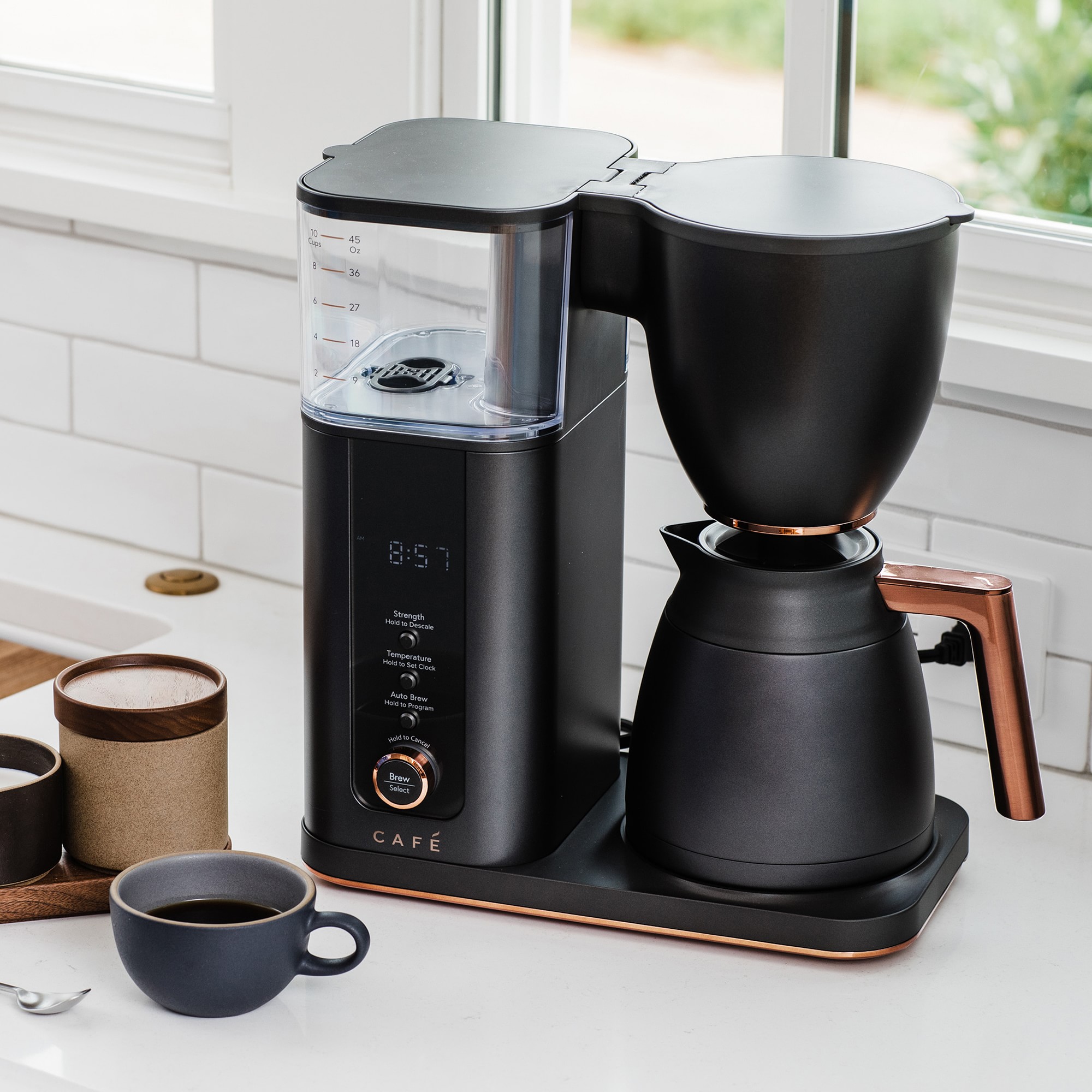 Café Specialty Drip Coffee Maker， Black - Intensery