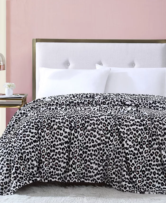 Betsey Johnson Betsey's Leopard Ultra Soft Plush Blanket， Twin - Intensery