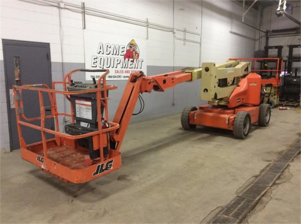 JLG 40and#8242; Boom Lift Articulating Electric with Jib E400AJPN2011 Used - Intensery