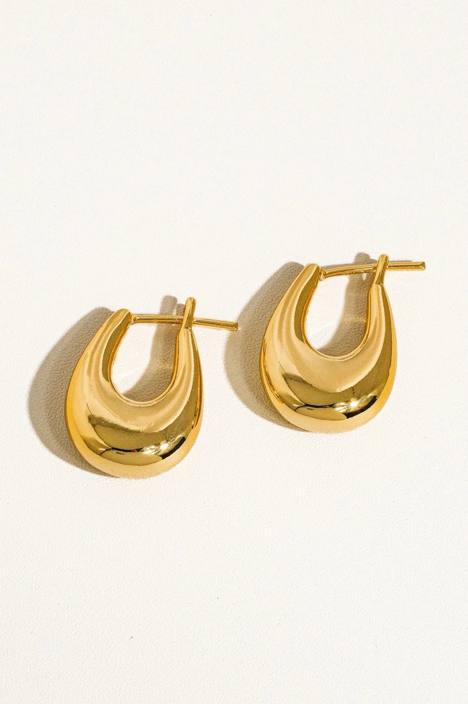 Quinn Droplet Hoop Earring - Intensery