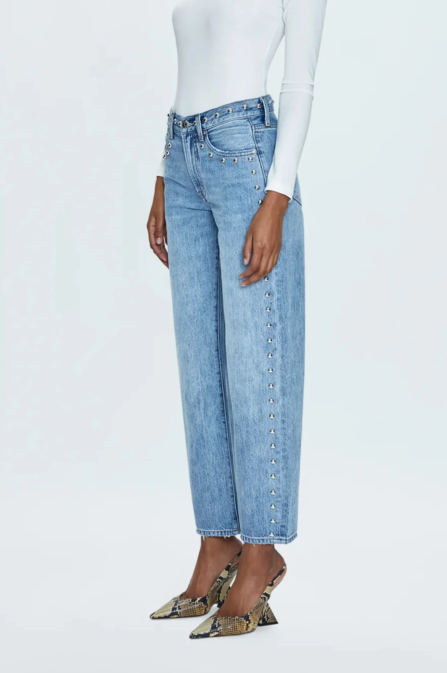 Lexi Mid Rise Bowed Straight jean - Satellite - Intensery