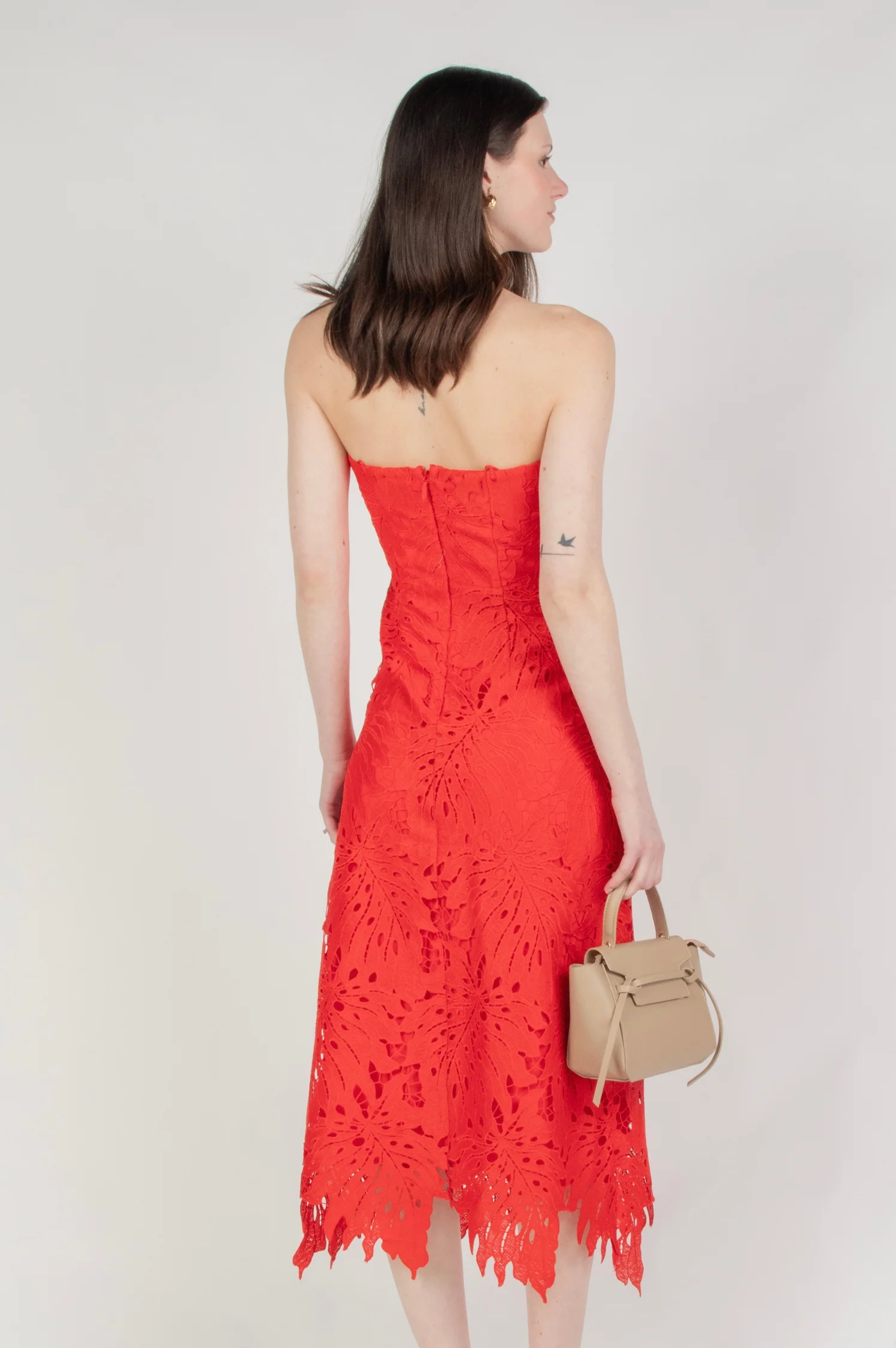 Jessika 3D Lace Scalloped Midi Dress - Intensery